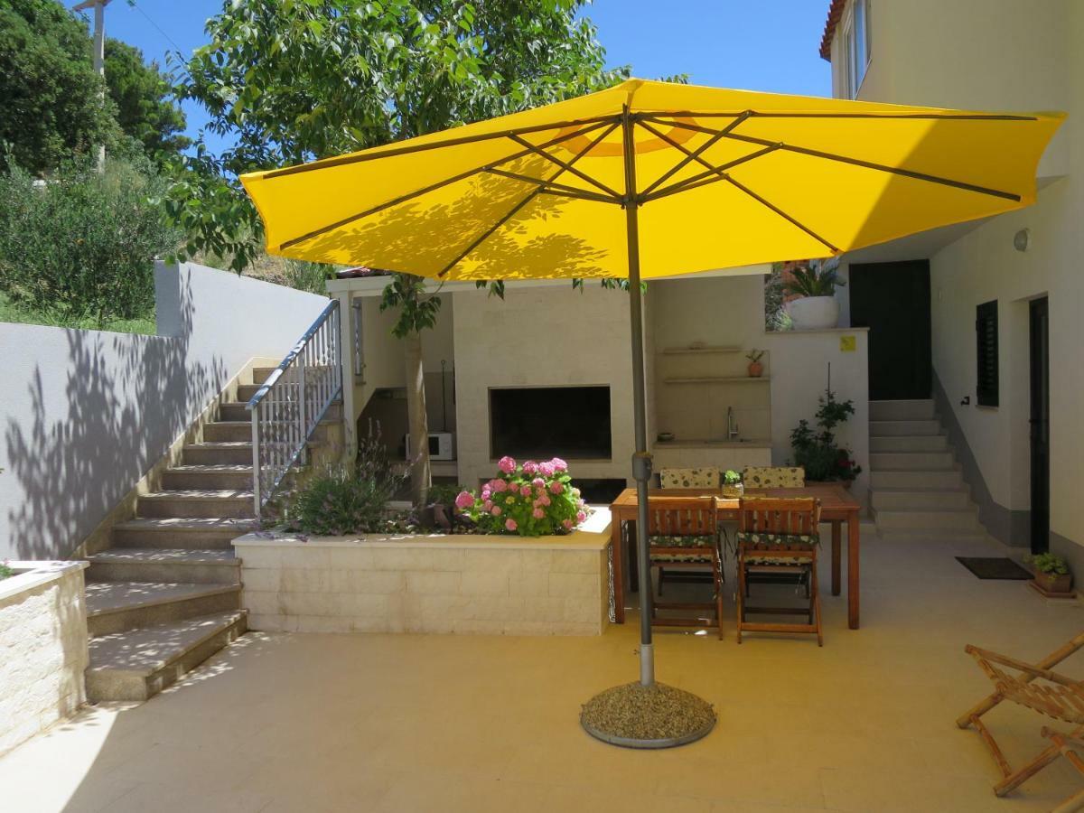 Apartments Kuzmanic Omiš Dış mekan fotoğraf